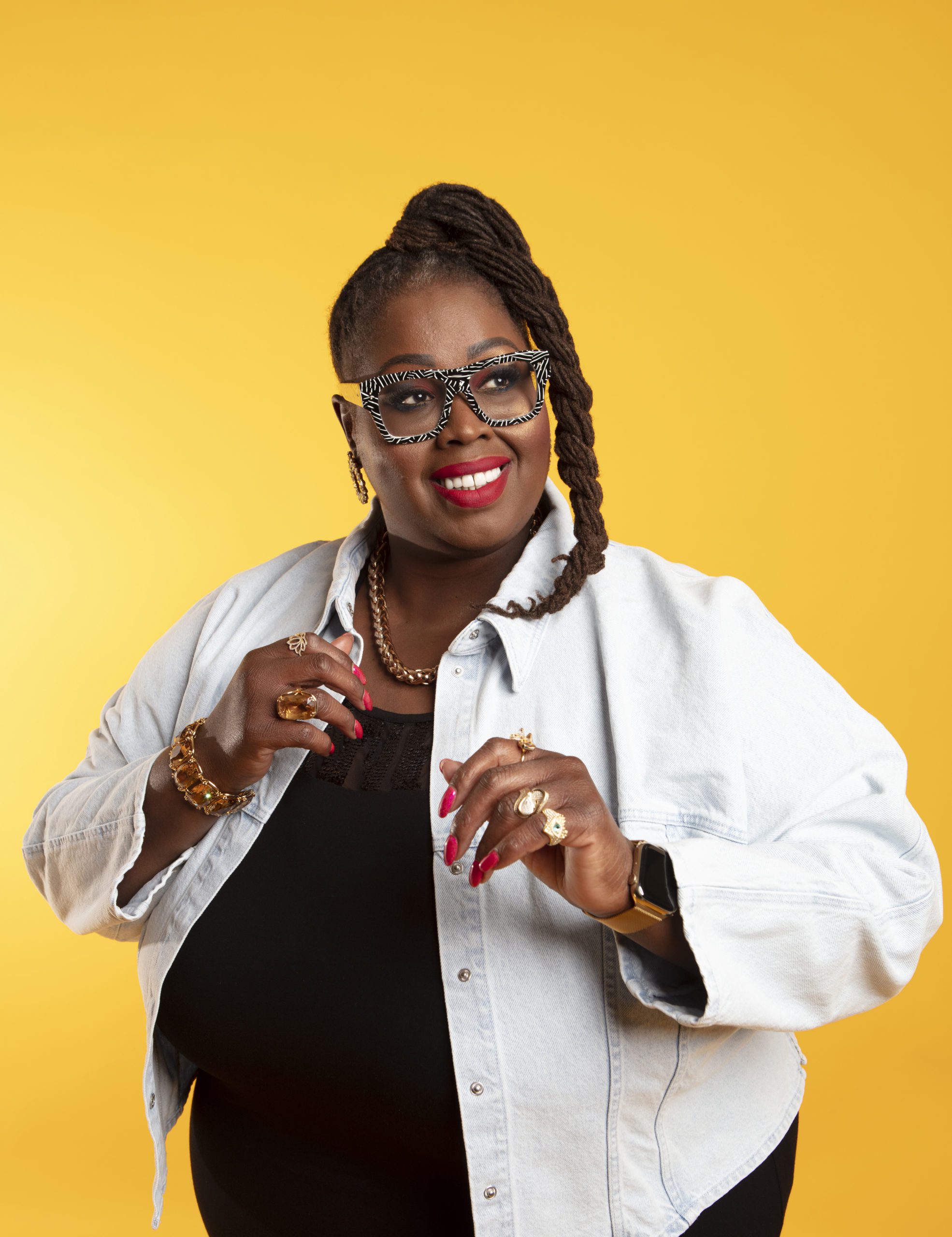 Shirma Rouse speelt met Caecilia Heiloo tijdens het jubileumconcert op 8 februari 2025